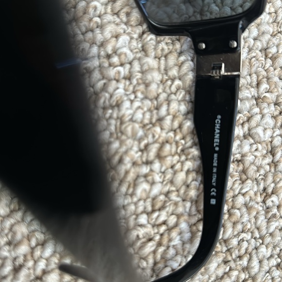 CHANEL BLACK SUNGLASSES WITH CRYSTAL LOGO GORGEOUS - Picture 5 of 7